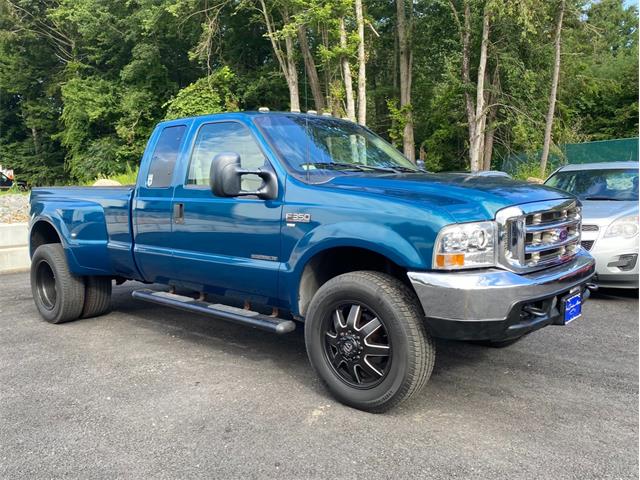 2001 Ford F350 (CC-1764021) for sale in Charlton, Massachusetts