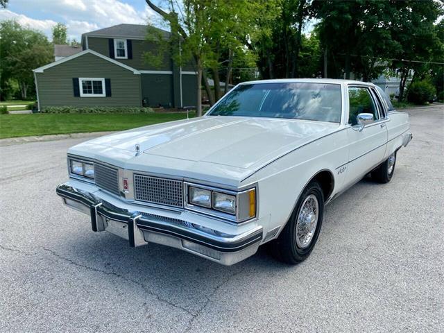 1983 Oldsmobile 98 (CC-1768056) for sale in Arlington Heights, Illinois