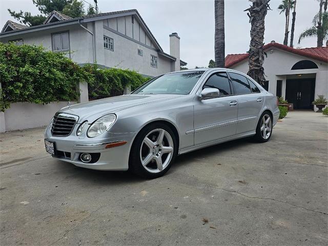 2009 Mercedes-Benz E-Class (CC-1769636) for sale in Woodland Hills, California