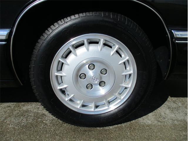 1993 Buick Park Avenue (CC-1771483) for sale in Greenwood, Indiana