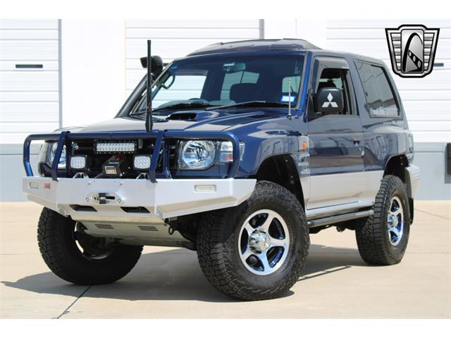 1998 Mitsubishi Pajero (CC-1772425) for sale in O'Fallon, Illinois