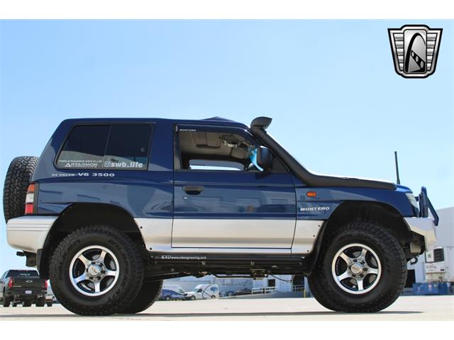1998 Mitsubishi Pajero (CC-1772425) for sale in O'Fallon, Illinois