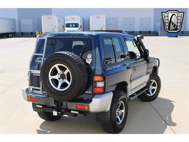 1998 Mitsubishi Pajero (CC-1772425) for sale in O'Fallon, Illinois