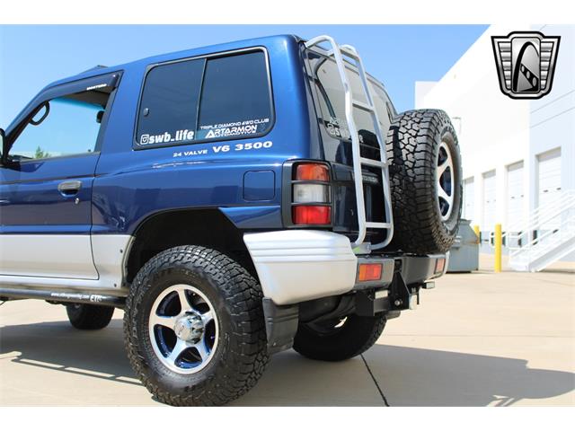 1998 Mitsubishi Pajero (CC-1772425) for sale in O'Fallon, Illinois