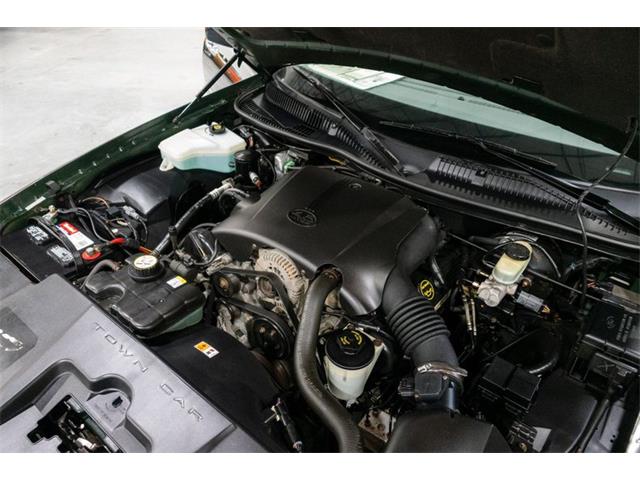 2002 Lincoln Town Car (CC-1774139) for sale in Kentwood, Michigan