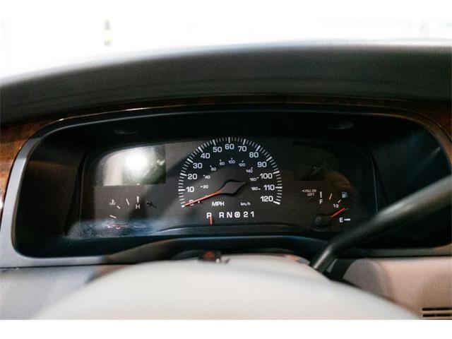 2002 Lincoln Town Car (CC-1774139) for sale in Kentwood, Michigan