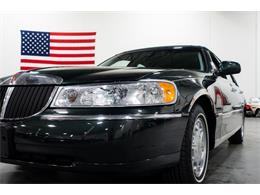 2002 Lincoln Town Car (CC-1774139) for sale in Kentwood, Michigan