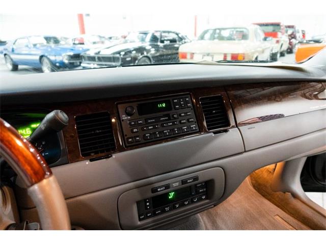 2002 Lincoln Town Car (CC-1774139) for sale in Kentwood, Michigan