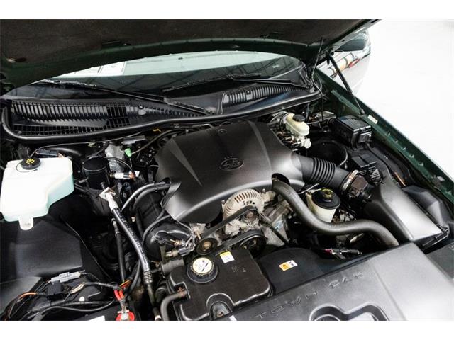 2002 Lincoln Town Car (CC-1774139) for sale in Kentwood, Michigan