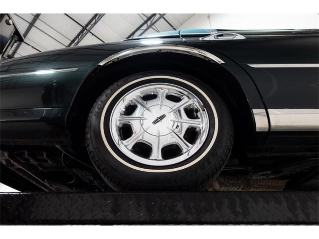 2002 Lincoln Town Car (CC-1774139) for sale in Kentwood, Michigan