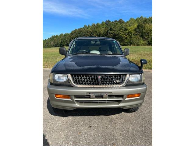 1997 Mitsubishi Pajero (CC-1774376) for sale in cleveland, Tennessee