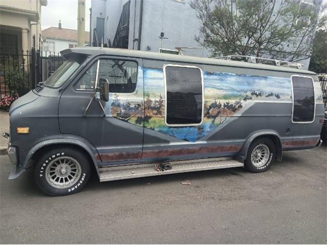 Vandalf Is For Sale – A 1970s Dodge Tradesman Custom V8 Van