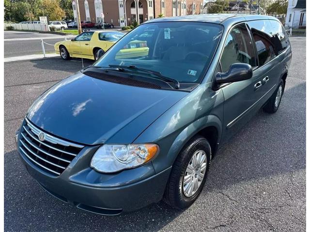 2007 Chrysler Town & Country (CC-1776987) for sale in Woodbury, New Jersey