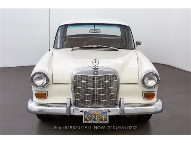 1967 Mercedes-Benz 200 (CC-1777502) for sale in Beverly Hills, California