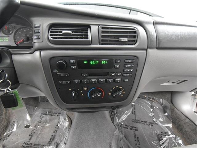 Ford Taurus 2005 2006 2007 AM FM CD Car Radio Fully Serviced with Warranty  (Renewed)