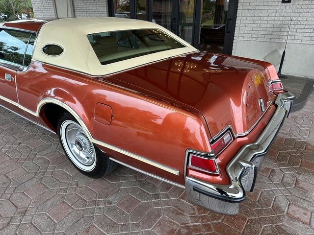 1976 Lincoln Continental (CC-1782401) for sale in Shelby Township, Michigan
