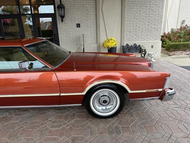 1976 Lincoln Continental (CC-1782401) for sale in Shelby Township, Michigan