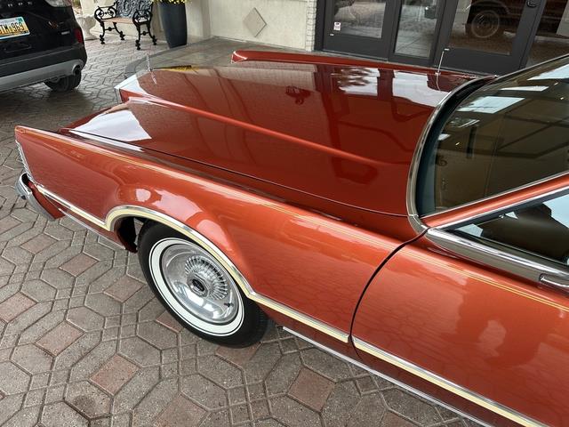 1976 Lincoln Continental (CC-1782401) for sale in Shelby Township, Michigan