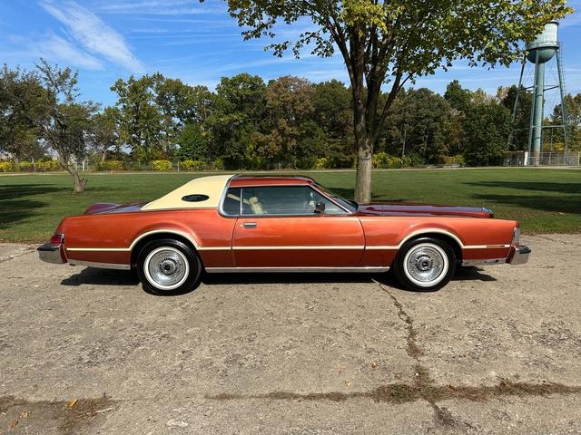1976 Lincoln Continental (CC-1782401) for sale in Shelby Township, Michigan