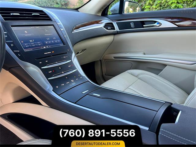 2015 Lincoln MKZ (CC-1780459) for sale in Palm Desert, California