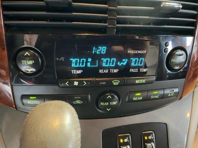 2004 Toyota Sienna (CC-1784906) for sale in Reading, Pennsylvania