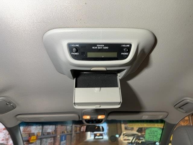 2004 Toyota Sienna (CC-1784906) for sale in Reading, Pennsylvania