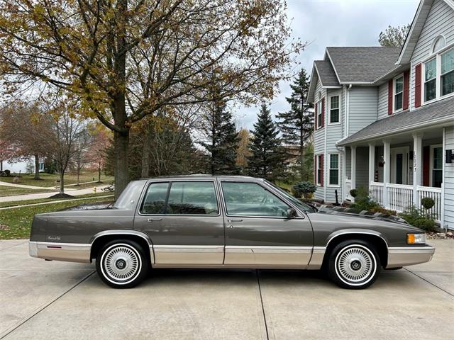 1993 Cadillac Sedan DeVille (CC-1786206) for sale in North Royalton, Ohio