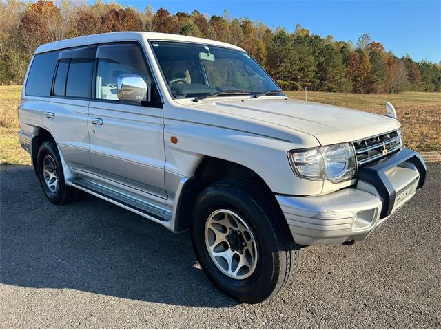 1997 Mitsubishi Pajero (CC-1787018) for sale in cleveland, Tennessee