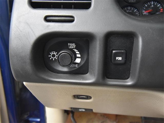 2003 Chevrolet Monte Carlo (CC-1789170) for sale in Saint Cloud, Minnesota