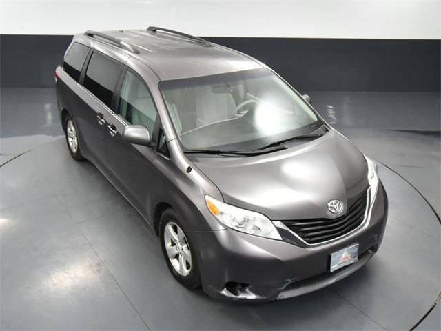 2011 Toyota Sienna (CC-1789385) for sale in Saint Cloud, Minnesota
