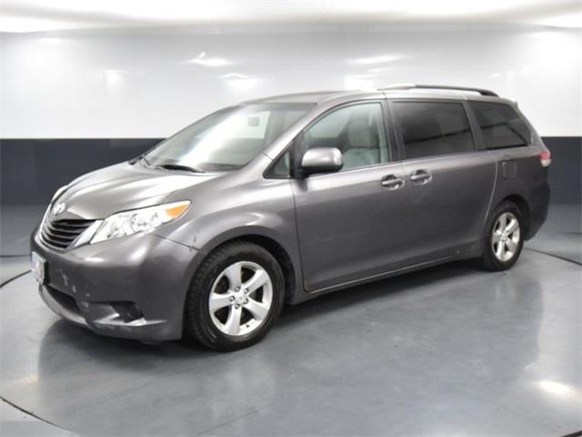 2011 Toyota Sienna (CC-1789385) for sale in Saint Cloud, Minnesota