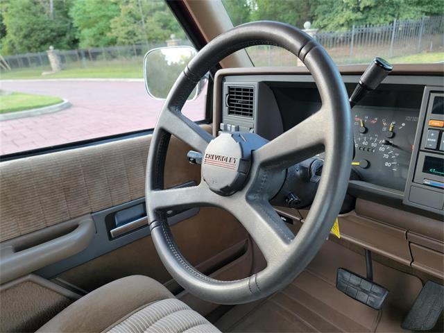 1993 Chevrolet C/K 1500 (CC-1791900) for sale in CONROE, Texas