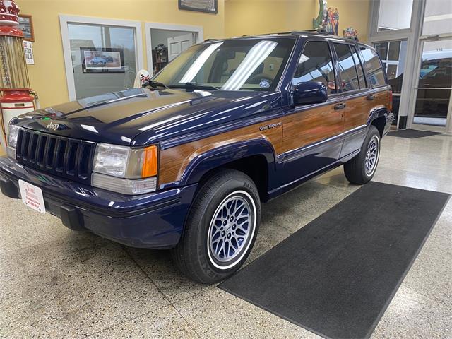 1993 Jeep Grand Wagoneer (CC-1794390) for sale in Davenport, Iowa
