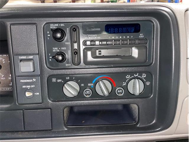 1998 Chevrolet C/K 1500 (CC-1795463) for sale in Kentwood, Michigan