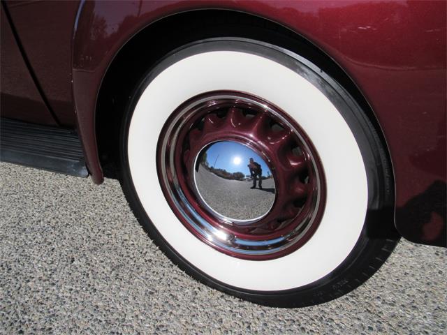 Brooklin Models - The Pontiac Collection - A boxed 1936 Pontiac Deluxe
