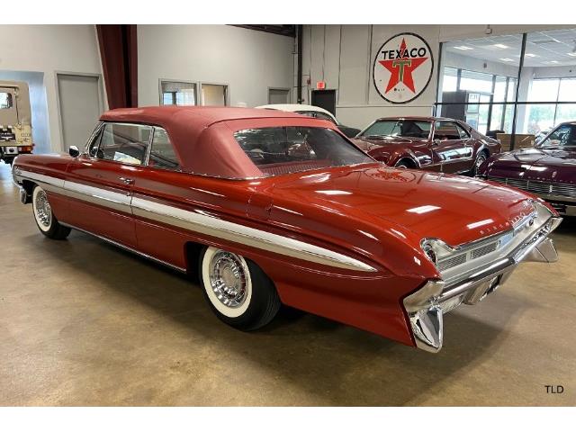 1961 Oldsmobile Starfire (CC-1790089) for sale in Chicago, Illinois