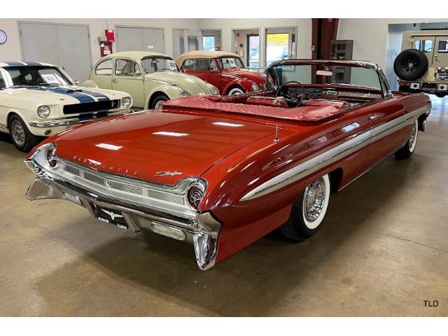 1961 Oldsmobile Starfire (CC-1790089) for sale in Chicago, Illinois