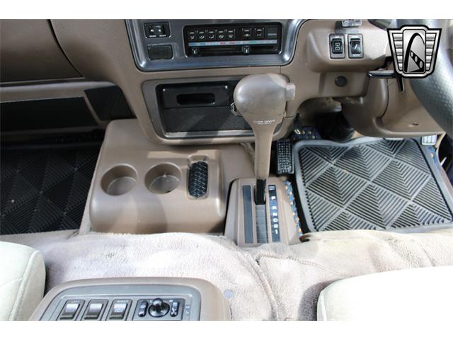 1995 Nissan Caravan (CC-1799836) for sale in O'Fallon, Illinois