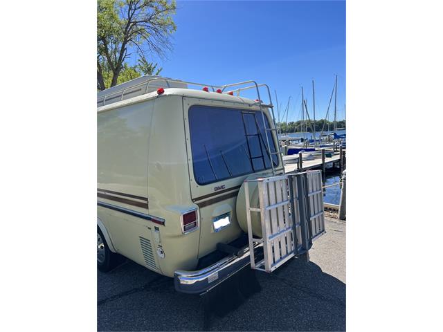 1977 GMC Motorhome (CC-1801106) for sale in Minnetonka, Minnesota