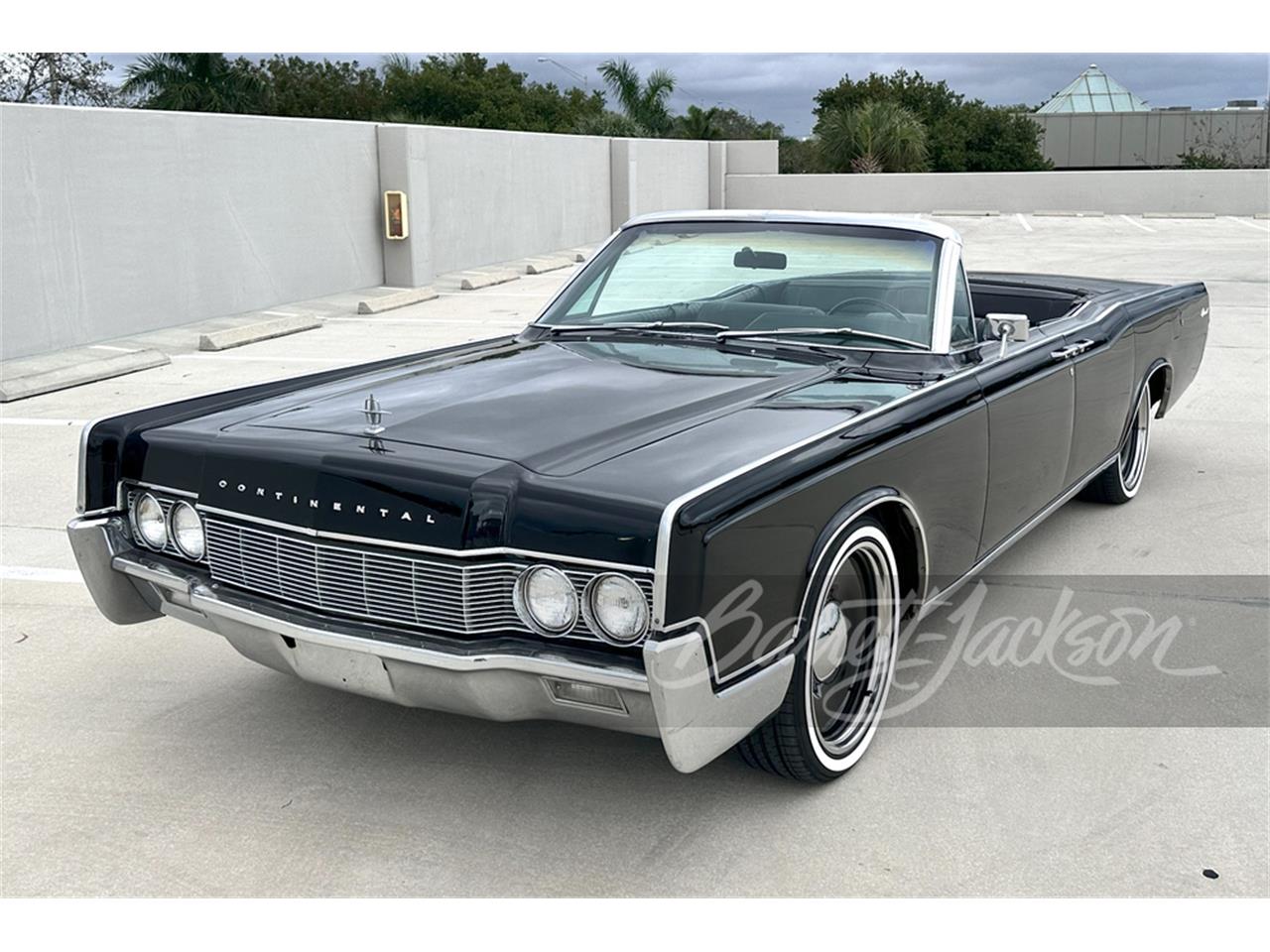 43807333-1967-lincoln-