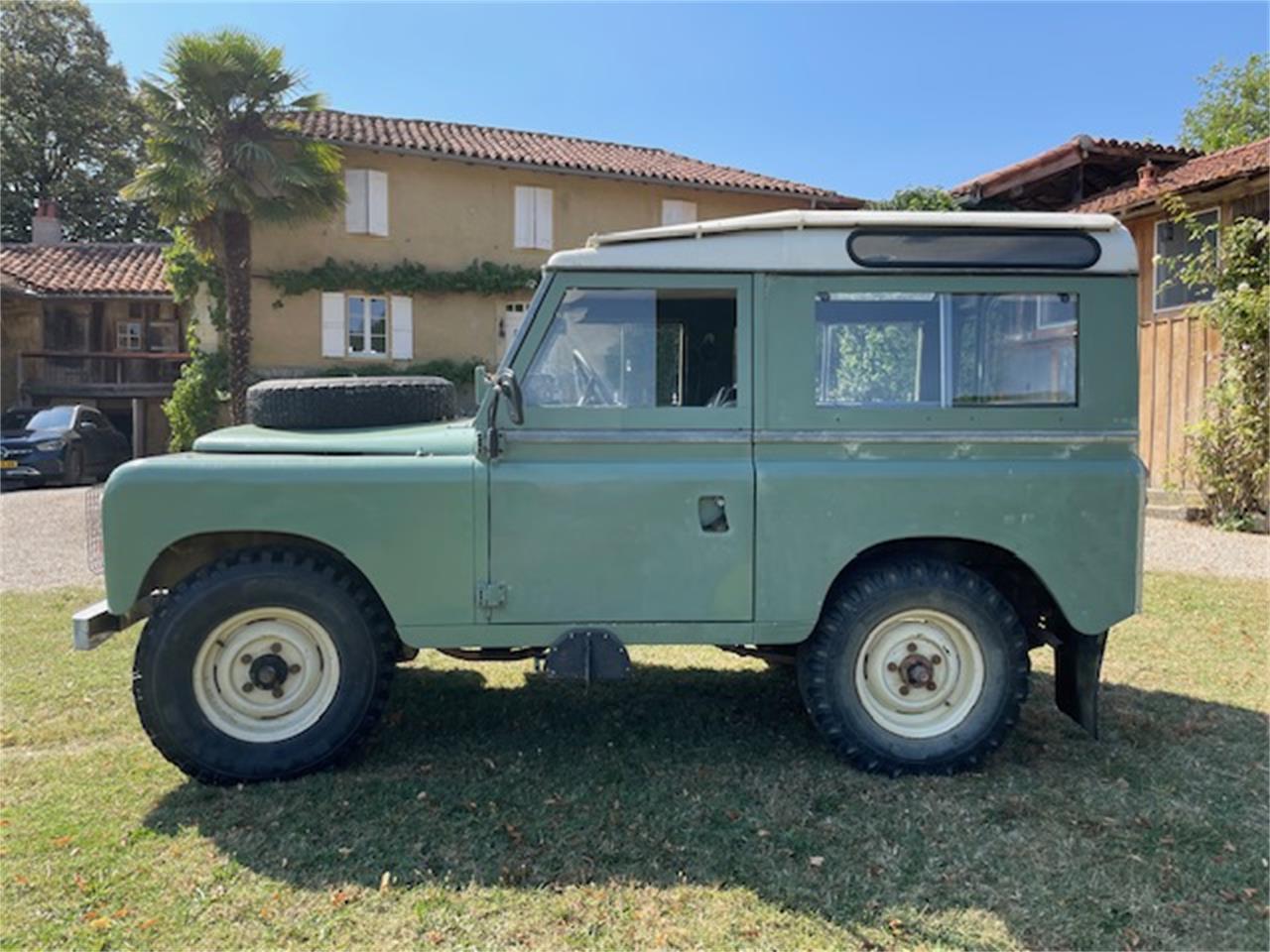 1979 Land Rover Series III in Lalanne-arqué, Gers