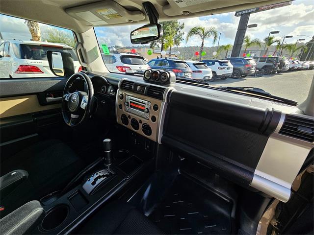 2012 Toyota FJ Cruiser (CC-1805356) for sale in El Cajon, California