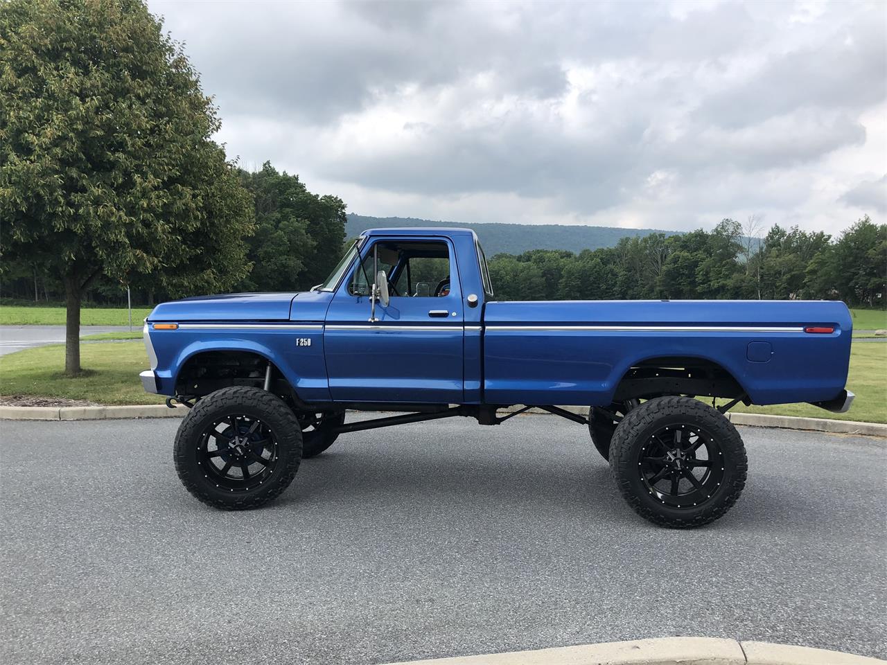 1975 Ford F250 in Palmerton , Pa