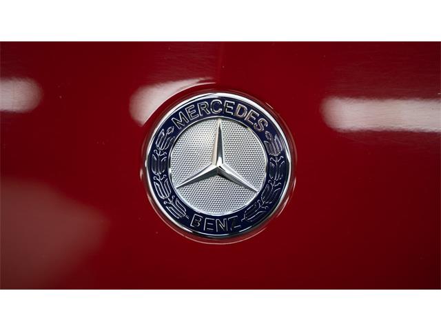 Suitable For Mercedes-Benz Engine 7cm Car Logo Cclass Eclass Sclass Black  Hood Cover Red Trident Label