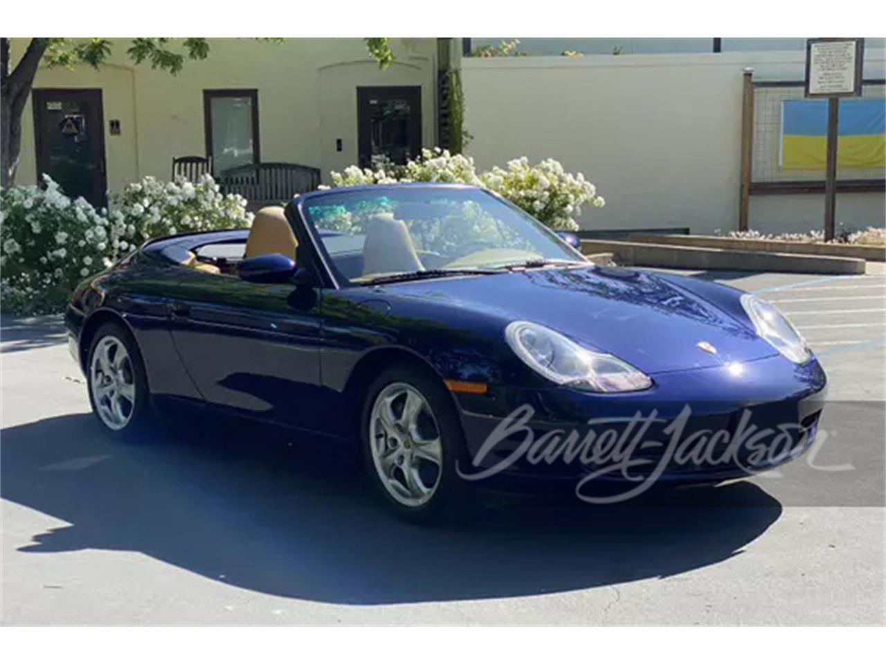 For Sale at Auction: 2001 Porsche 911 Carrera in Scottsdale, Arizona for sale in Scottsdale, AZ