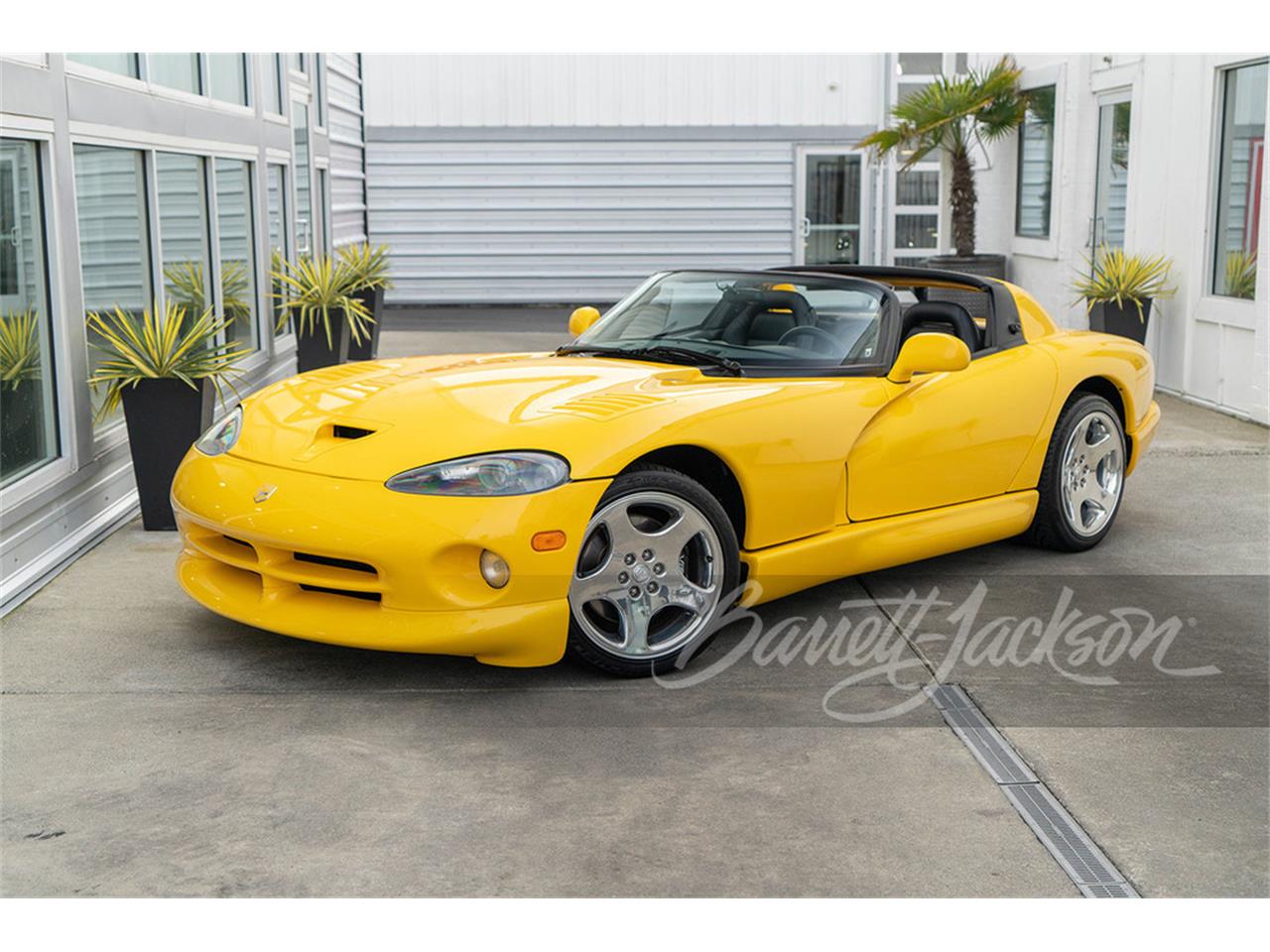For Sale at Auction: 2002 Dodge Viper in Scottsdale, Arizona for sale in Scottsdale, AZ