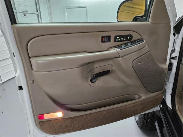 2004 Chevrolet Suburban (CC-1808738) for sale in Greensboro, North Carolina