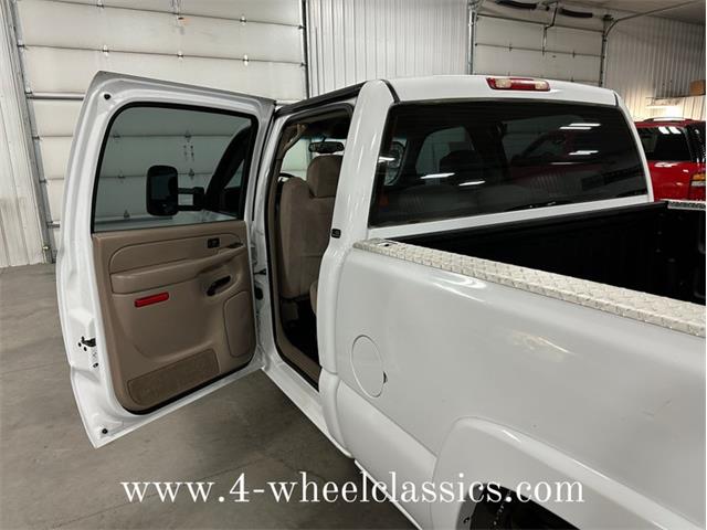 2005 Chevrolet Silverado (CC-1808832) for sale in Holland , Michigan