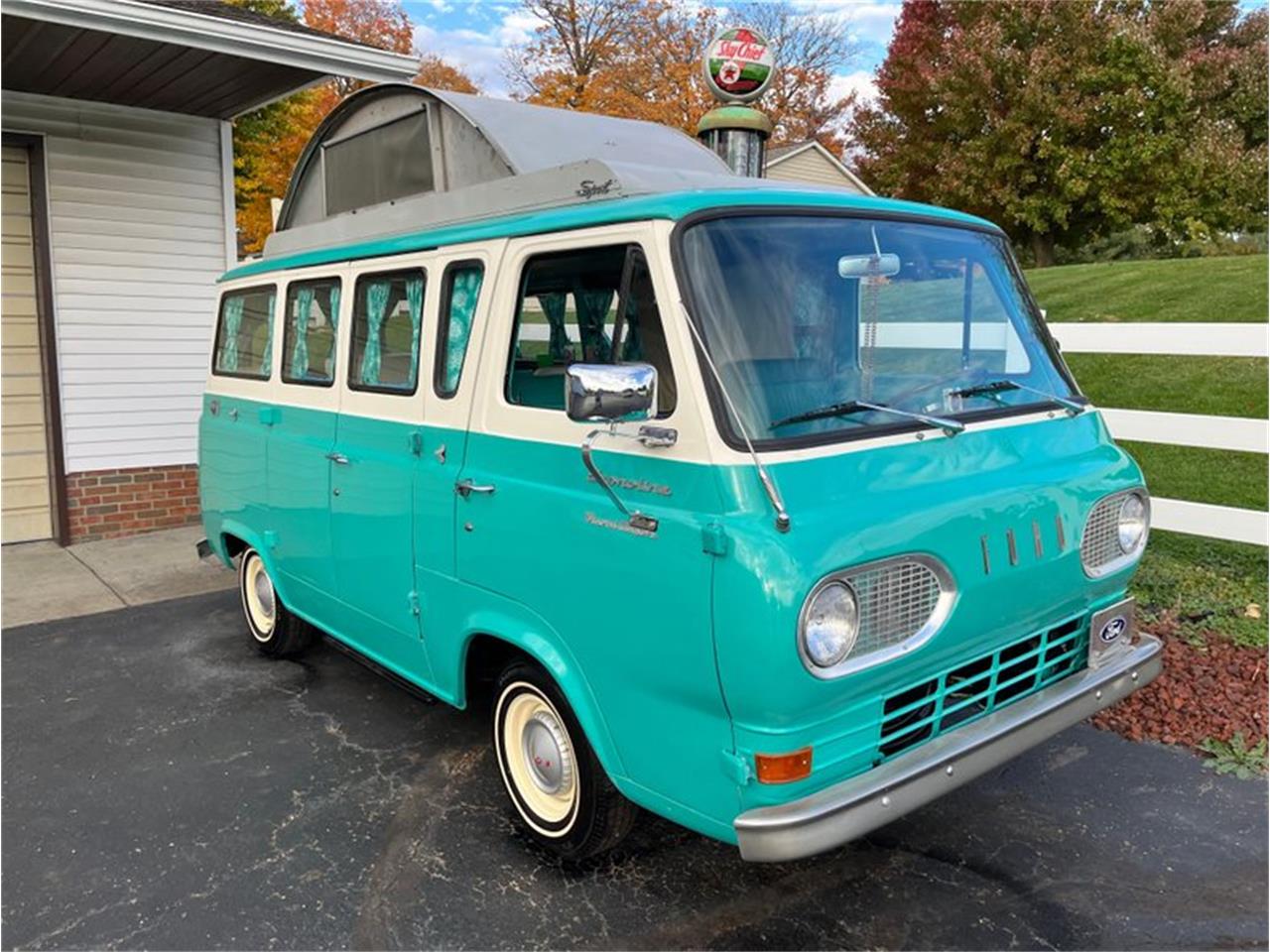 Modellino Auto M2 Machines Detroit Muscle 1964 Ford Econoline, Scala 1:64, Verde, Con Supporto - Foto 3