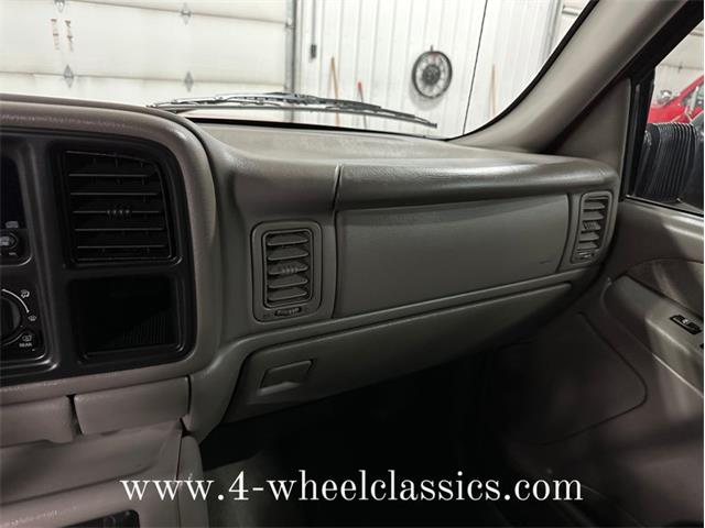 2002 Chevrolet Silverado (CC-1812057) for sale in Holland , Michigan